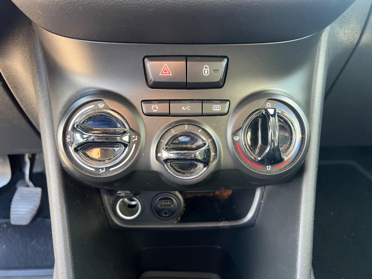 Peugeot 208 1.4 HDi 68 CV 5 porte Active Permute Rate