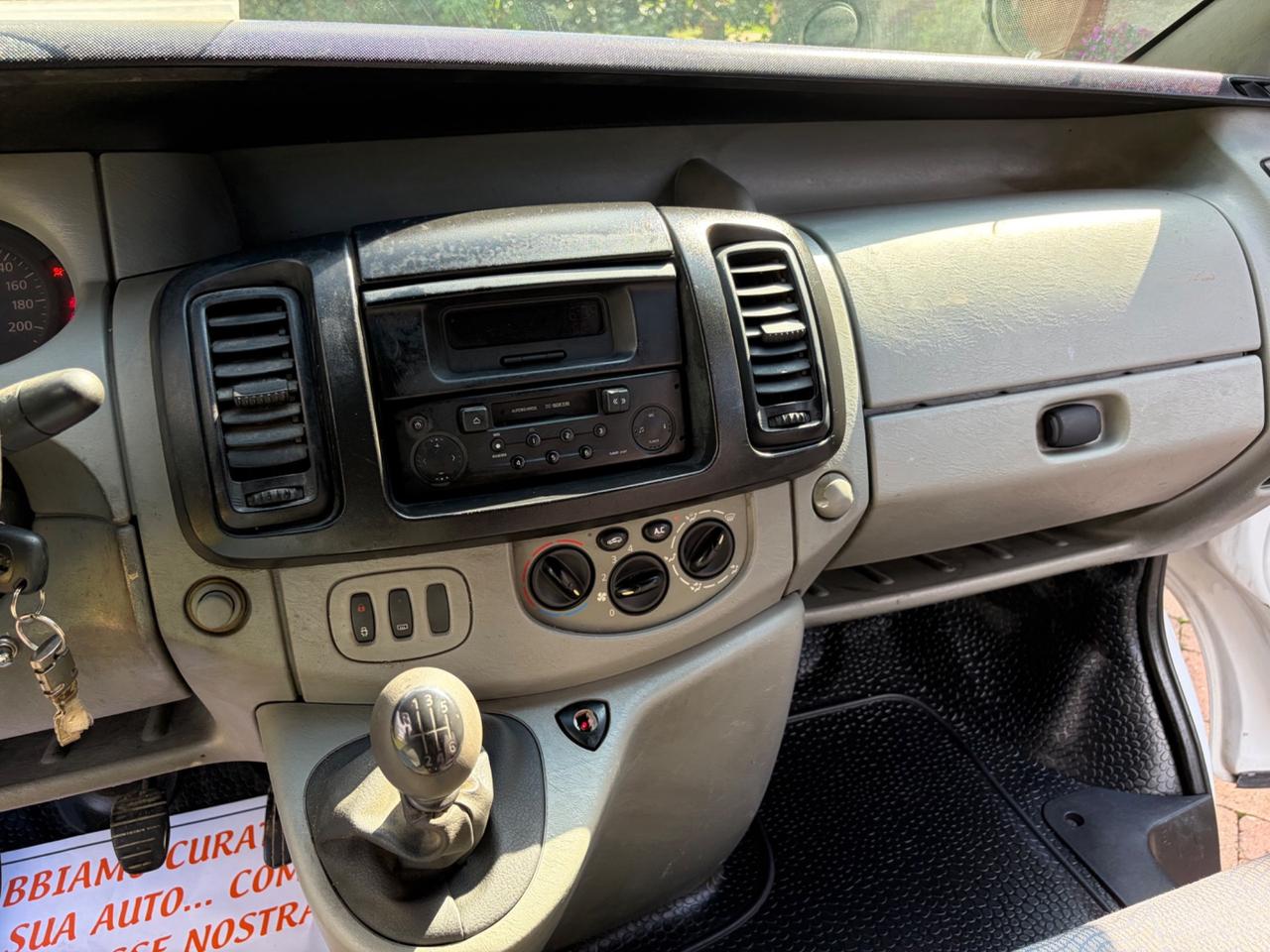 Renault Trafic T27 1.9 dCi/100PC-TN Furg.Confort
