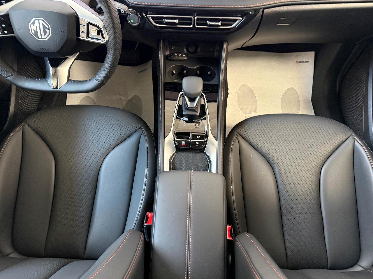 Mg HS 1.5 hybrid+ Luxury auto