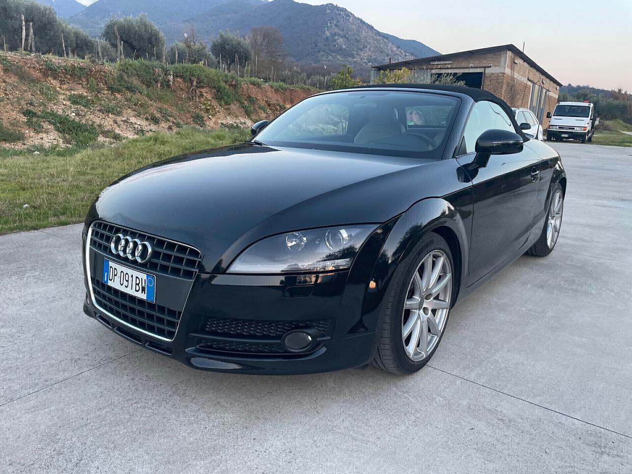 Audi TT Roadster 2.0 TFSI