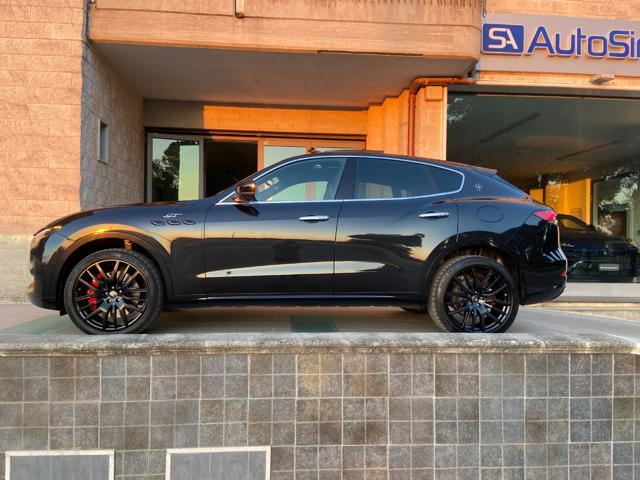 MASERATI Levante MHEV 330 CV AWD GT ULTIMA TETTO APR/PAN.