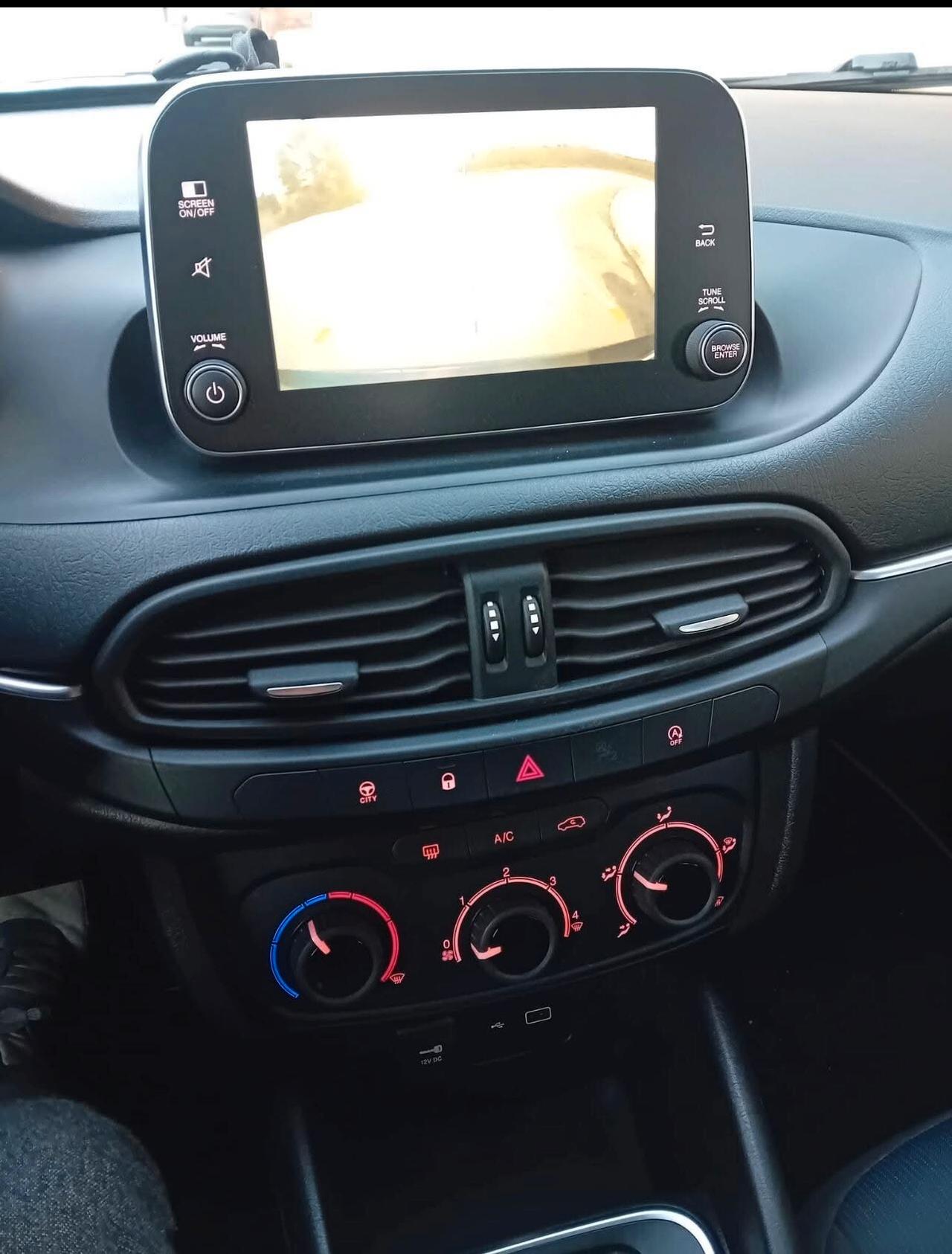 Fiat Tipo 1.3 Mjt 4 porte Lounge