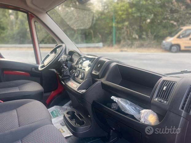 Peugeot Boxer 2.3 140cv con cassa