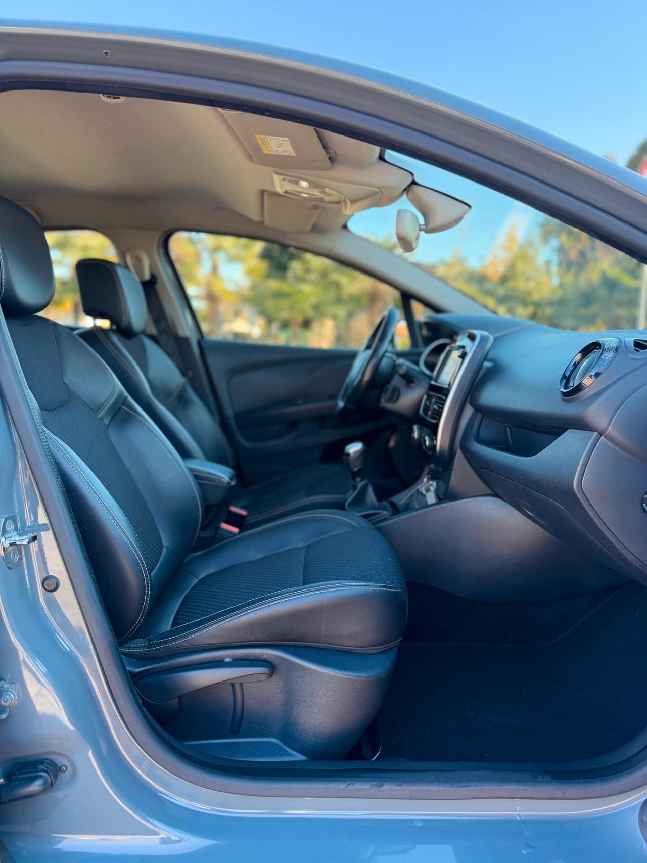 Renault Clio 1.5 dCi 5 porte Moschino Intens neopatentati