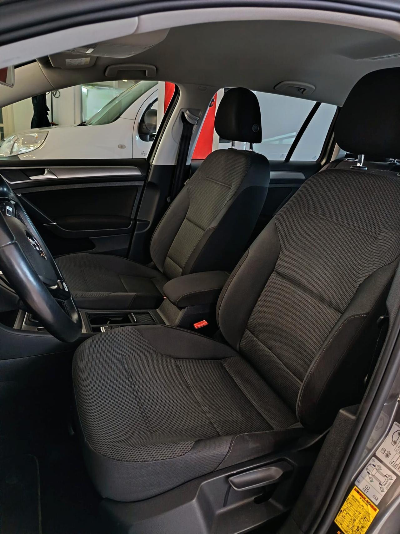 Volkswagen Golf Variant 1.4 TGI DSG Executive BlueMotion