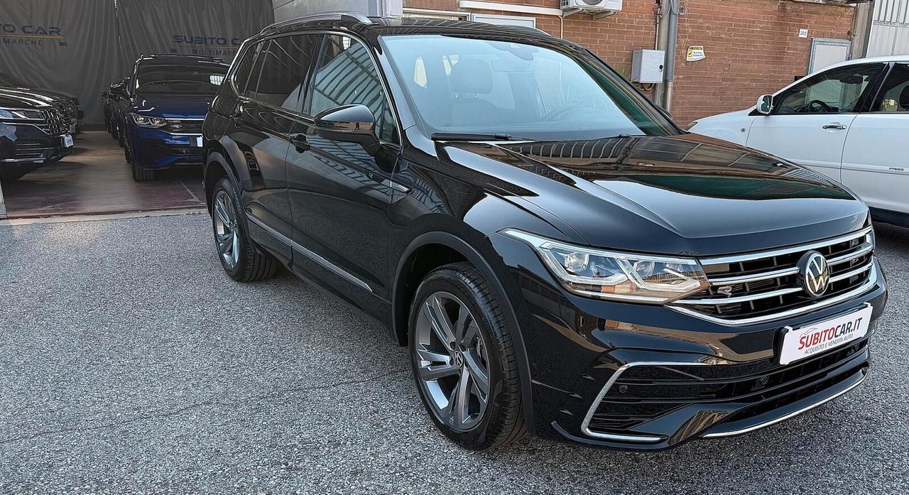Volkswagen Tiguan Allspace 2.0 TDI SCR DSG R-Line 7 POSTI GRANZIA UFFICIALE FINO 2028