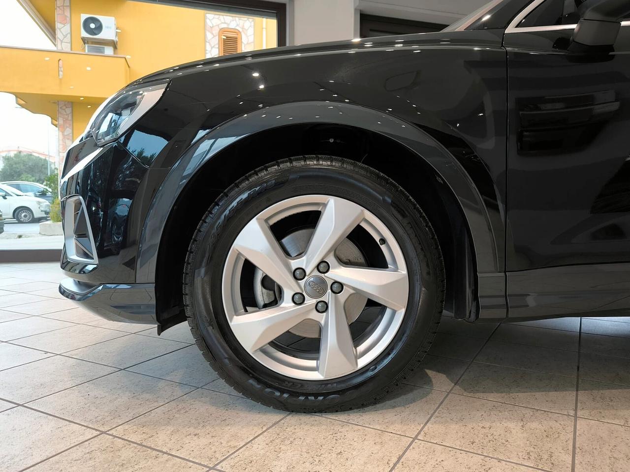 Audi Q3 35 TDI S tronic Business Advanced