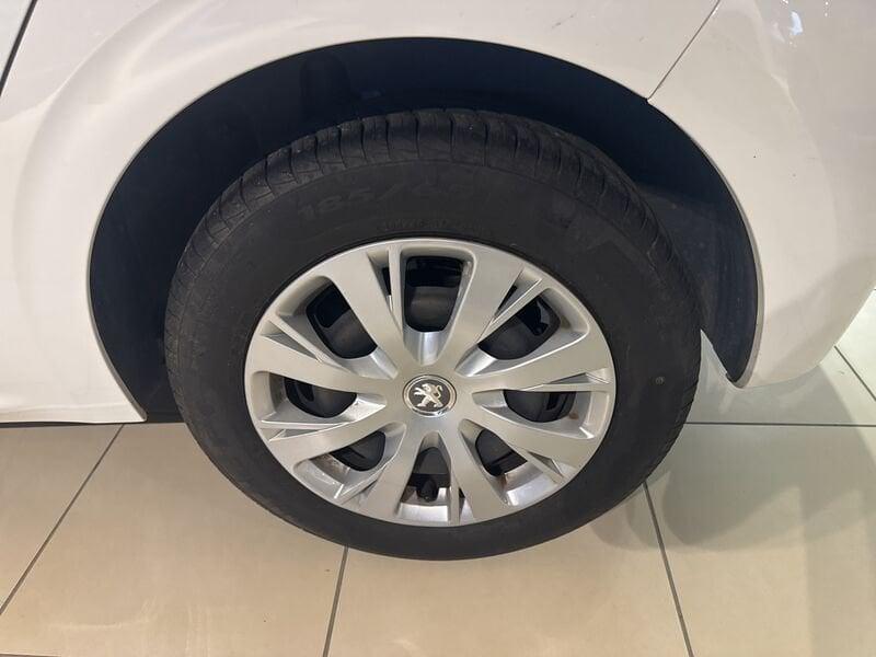 Peugeot 208 BlueHDi 100 S&S 5 porte Van Active 5.500 + IVA