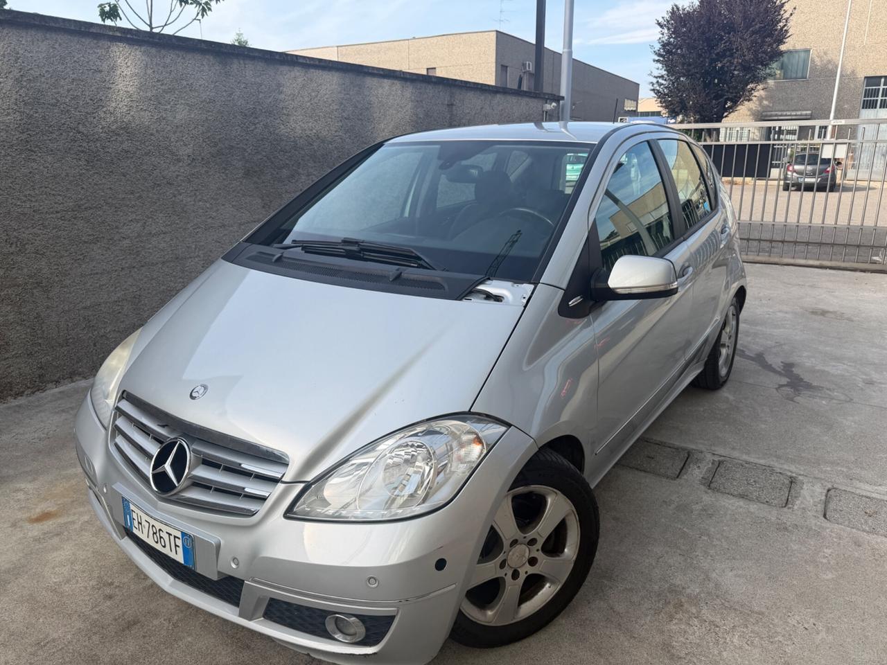 MERCEDES A180 CDI AVANGARDE EURO5