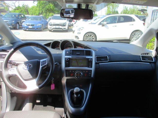 TOYOTA Verso 2.0 D Style 7 posti TETTO/NAVI/CAMERA