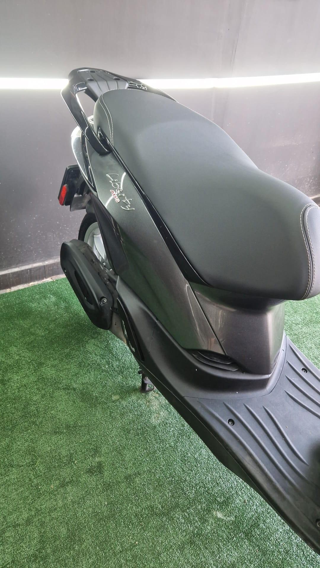 Piaggio Liberty S 125 BASE