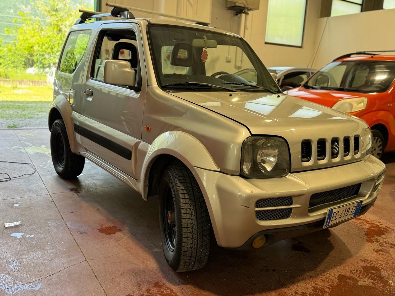 Suzuki Jimny 1.3i 16V cat 4WD JLX SI NEOPATENTATI
