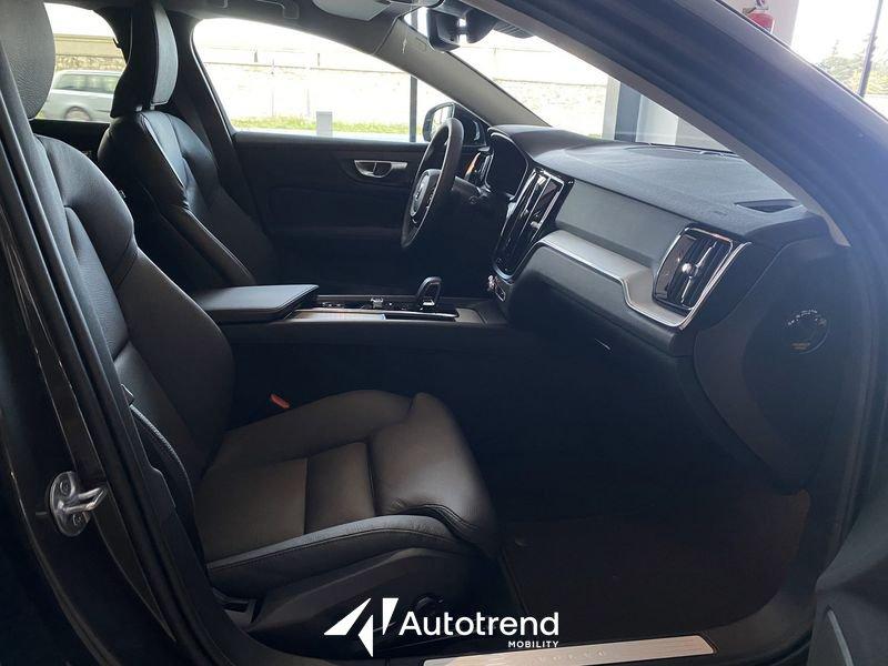 Volvo V60 B4 197+14 CV Mild-Hybrid (D) Automatico Plus Dark