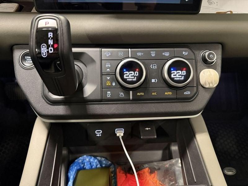 Land Rover Defender Defender 110 2.0 si4 phev SE awd 404cv auto