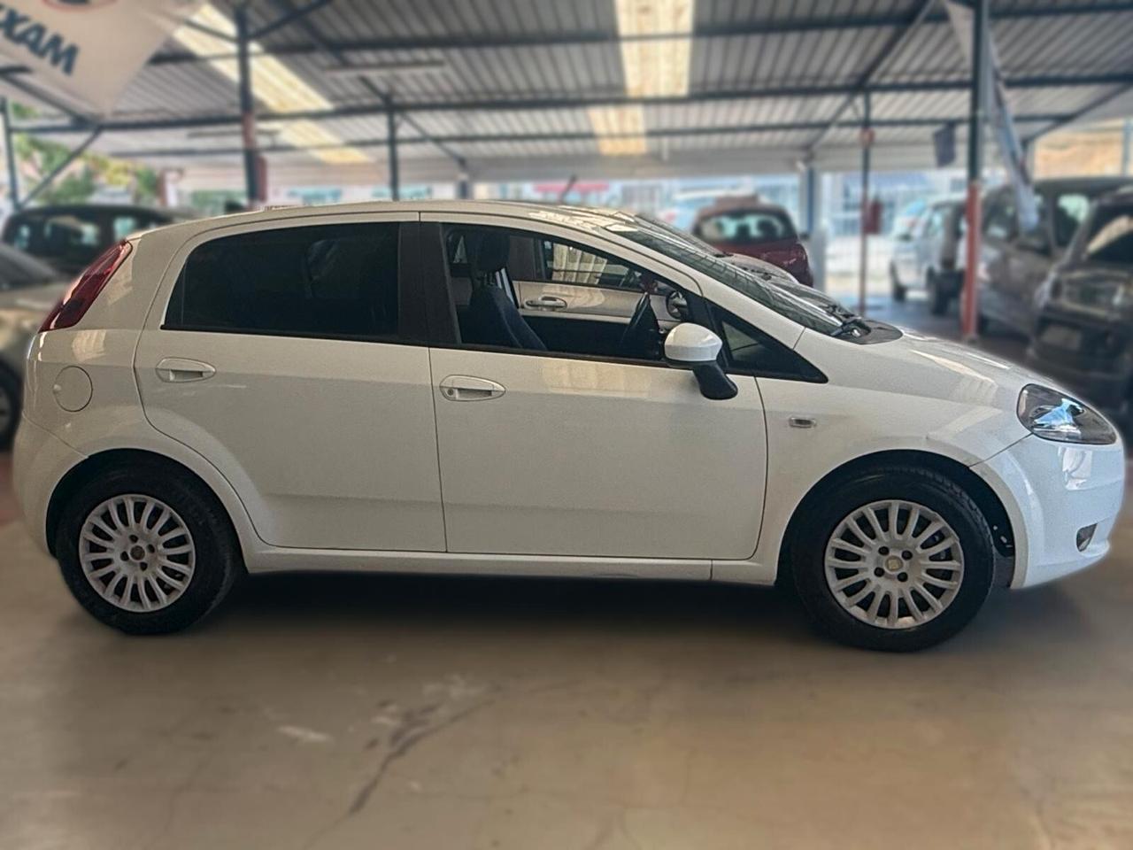 Fiat Grande Punto 1.3 MJT 75 CV 5 porte Dynamic