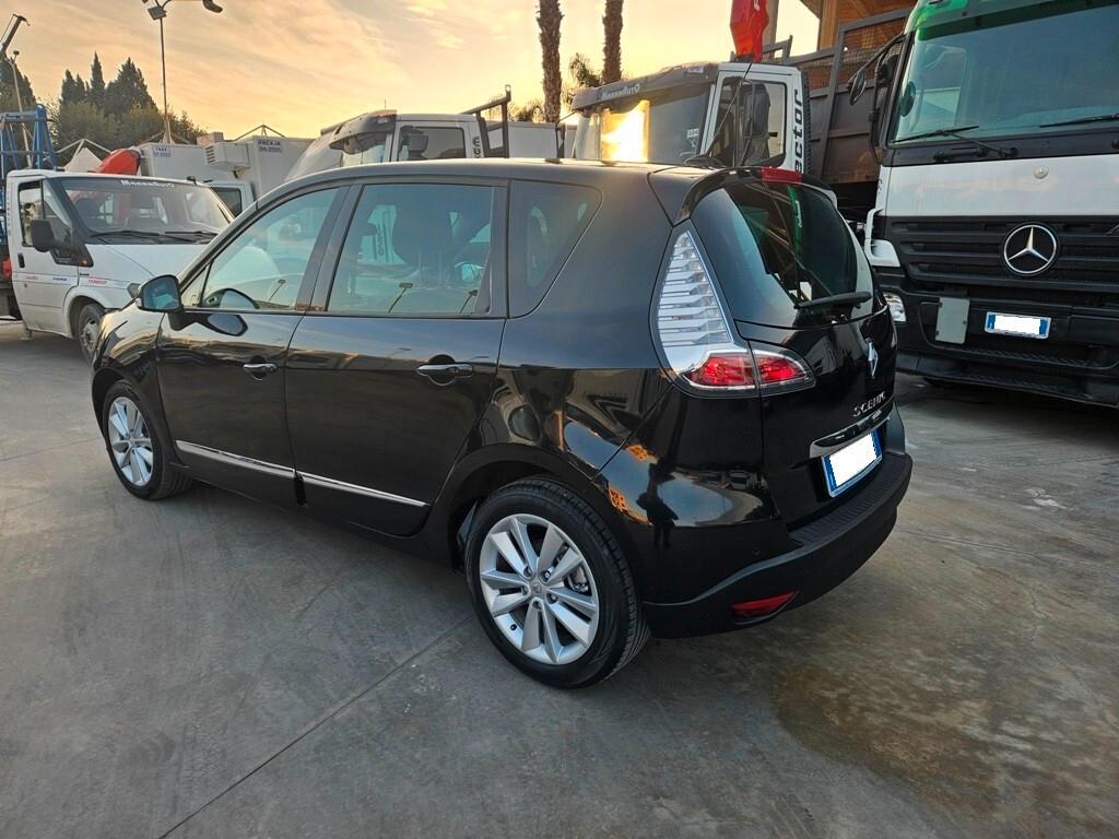 Renault Scenic Scénic X-Mod 1.5 dCi 110CV Luxe