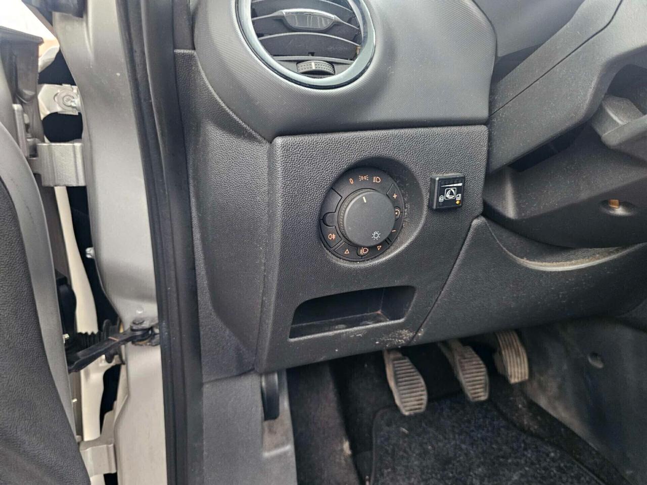 Opel Corsa 1.2 5 porte Enjoy GPL Neopatentati