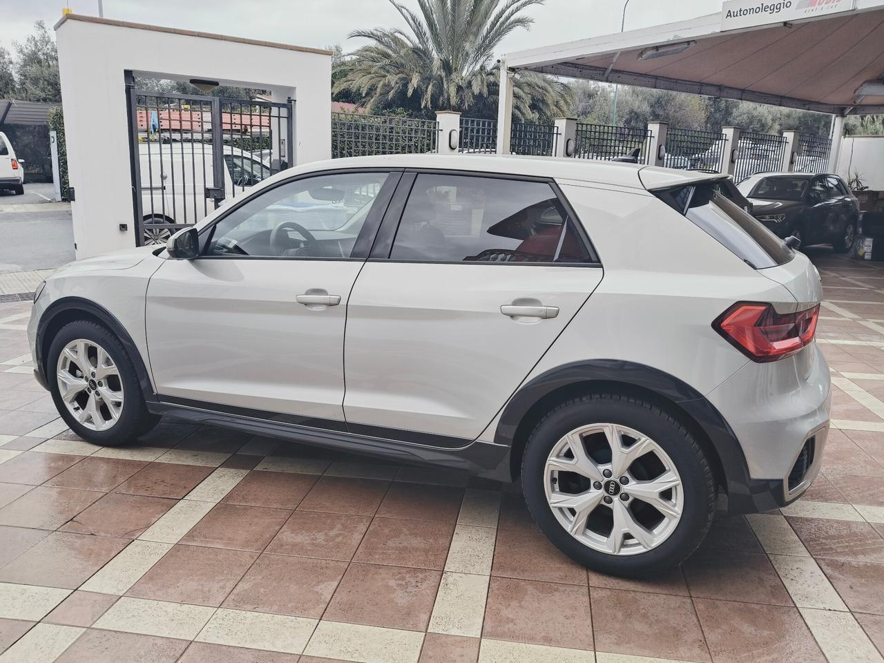 Audi A1 allstreet 25 TFSI Business