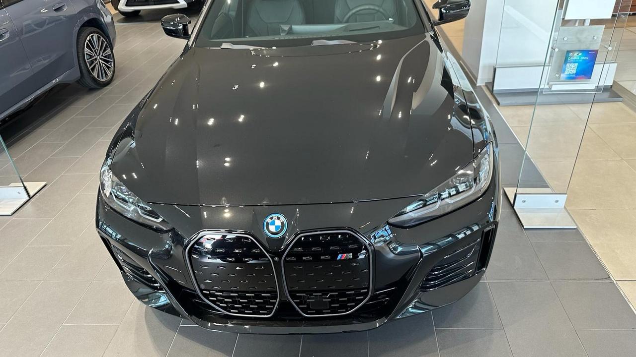 BMW i4 M50