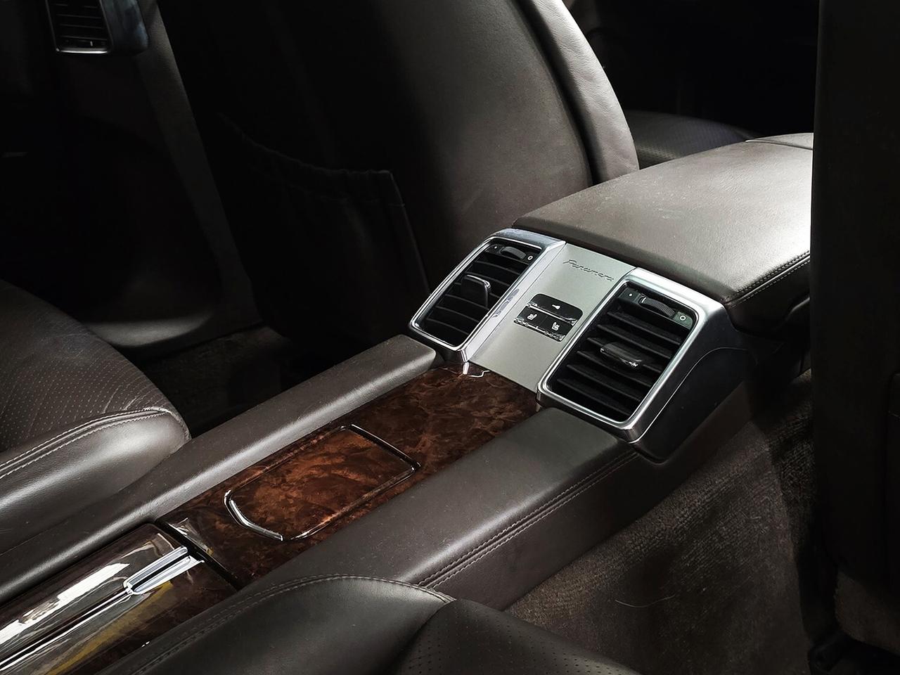 I 4.8 Turbo_SERVICE BOOK_TETTO PANORAMICO_FRENI CARBOCERAMICA_TOP_LIFT