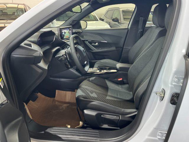 PEUGEOT 2008 1.2 T 130CV EAT8 Allure /NAVI/LED/TELECAM/PARK