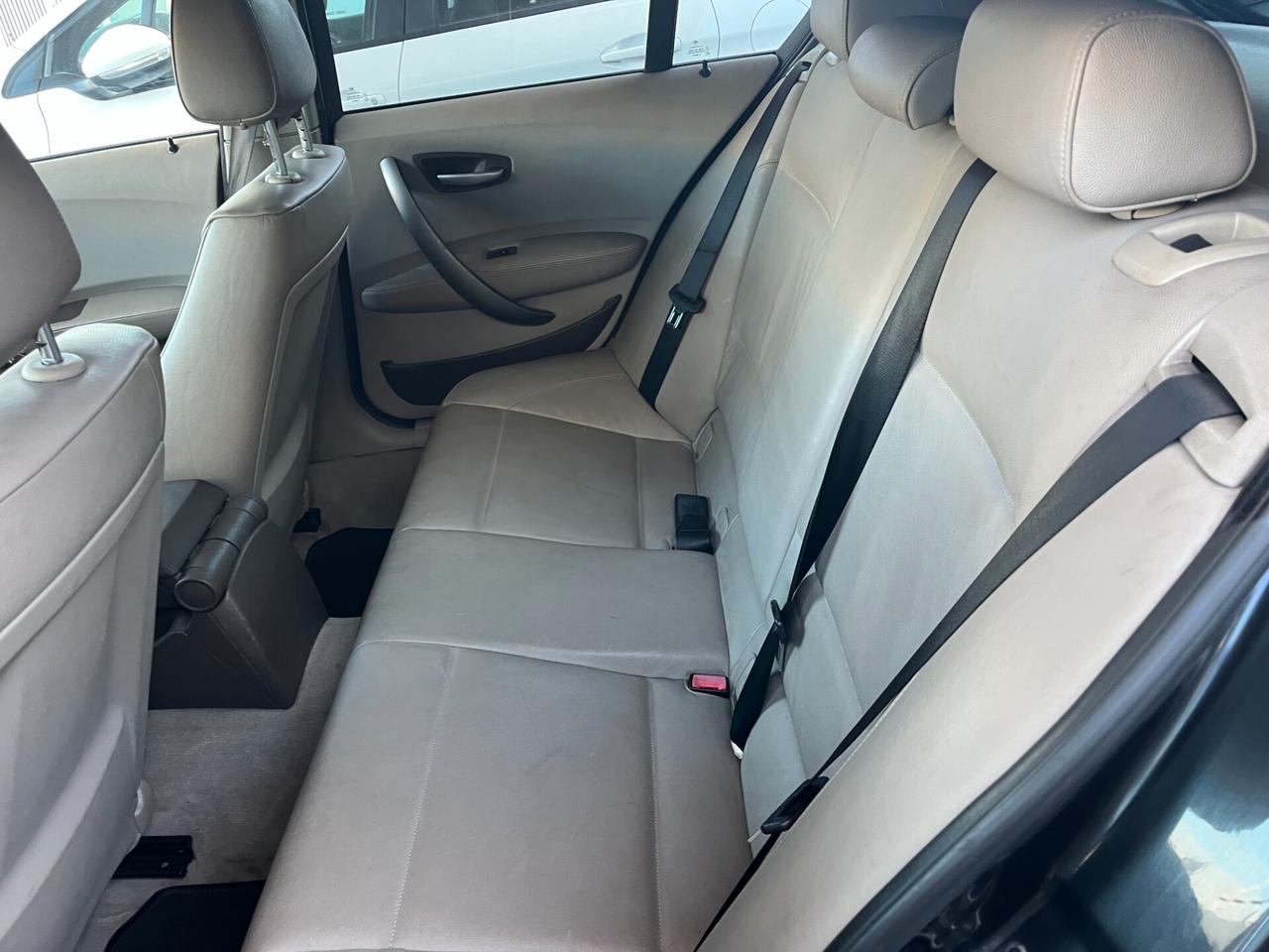 Bmw 118 118d cat 5 porte Futura