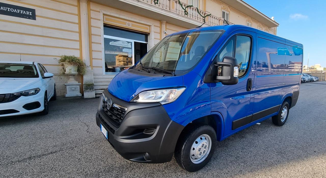 Furgone Opel Movano 2.2 HDI 120cv 3Posti 9000km Unipro