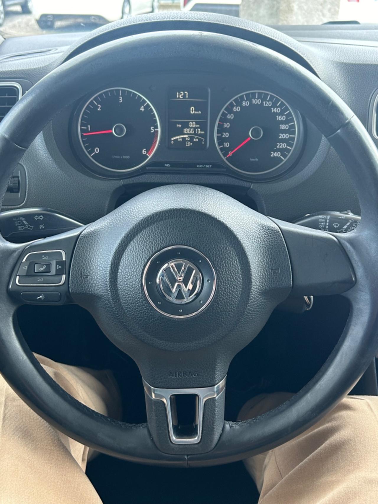 Volkswagen Polo 1.6 TDI CARPLAY