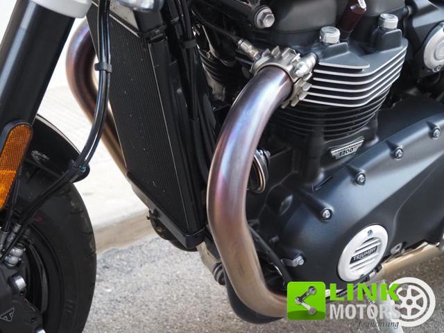 TRIUMPH Speed Twin 1200