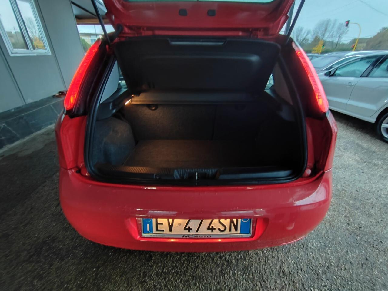 Fiat Punto 1.4 8V 5 porte Natural Power Street