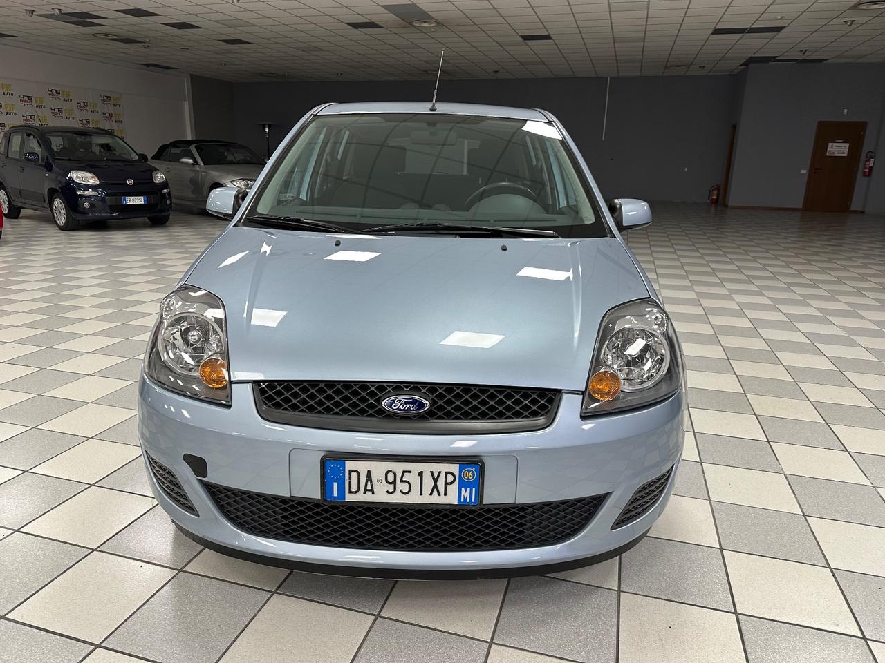 Ford Fiesta 1.2 16V 5p. Titanium