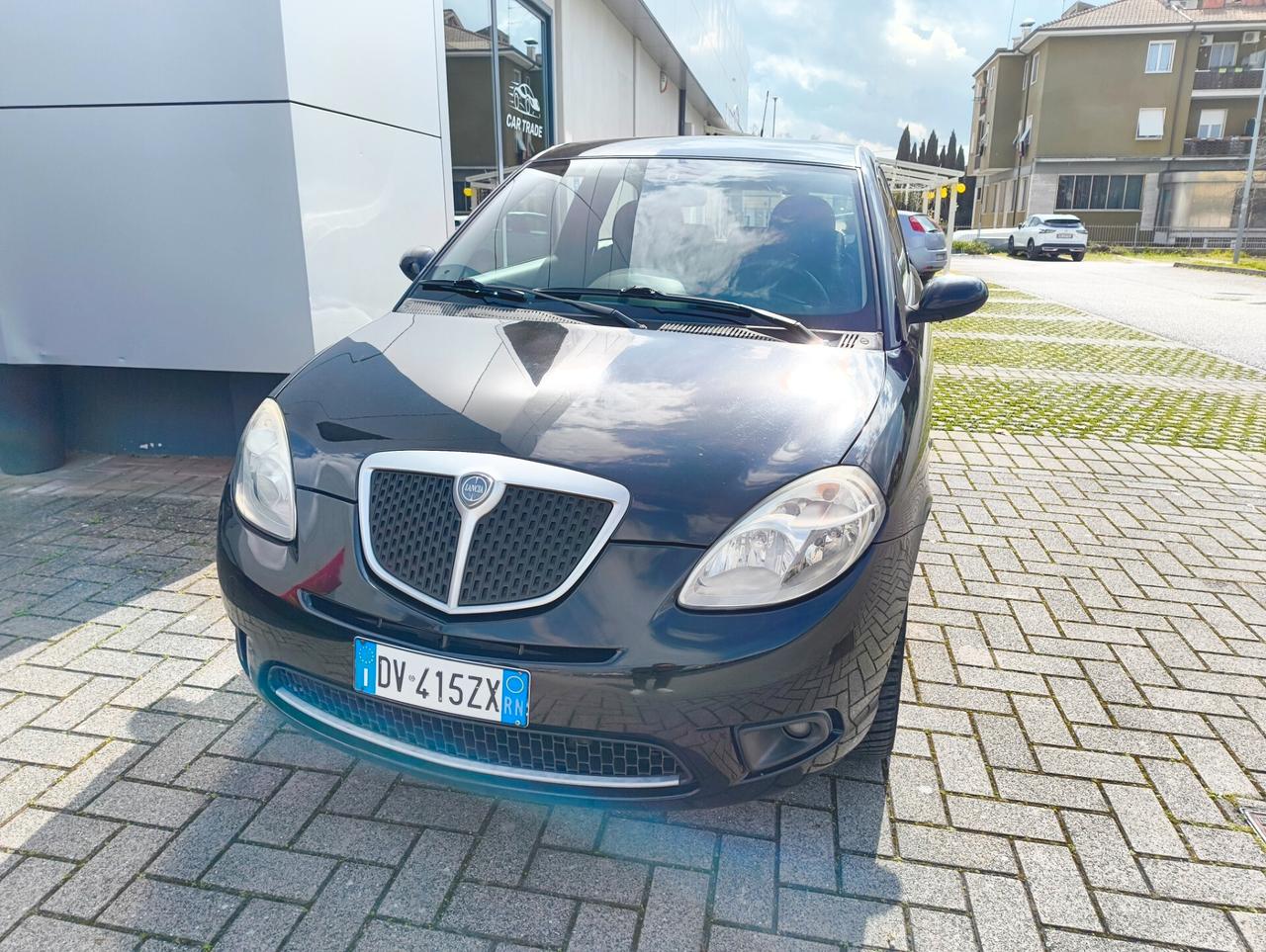 Lancia Ypsilon 1.3 MJT 75 CV