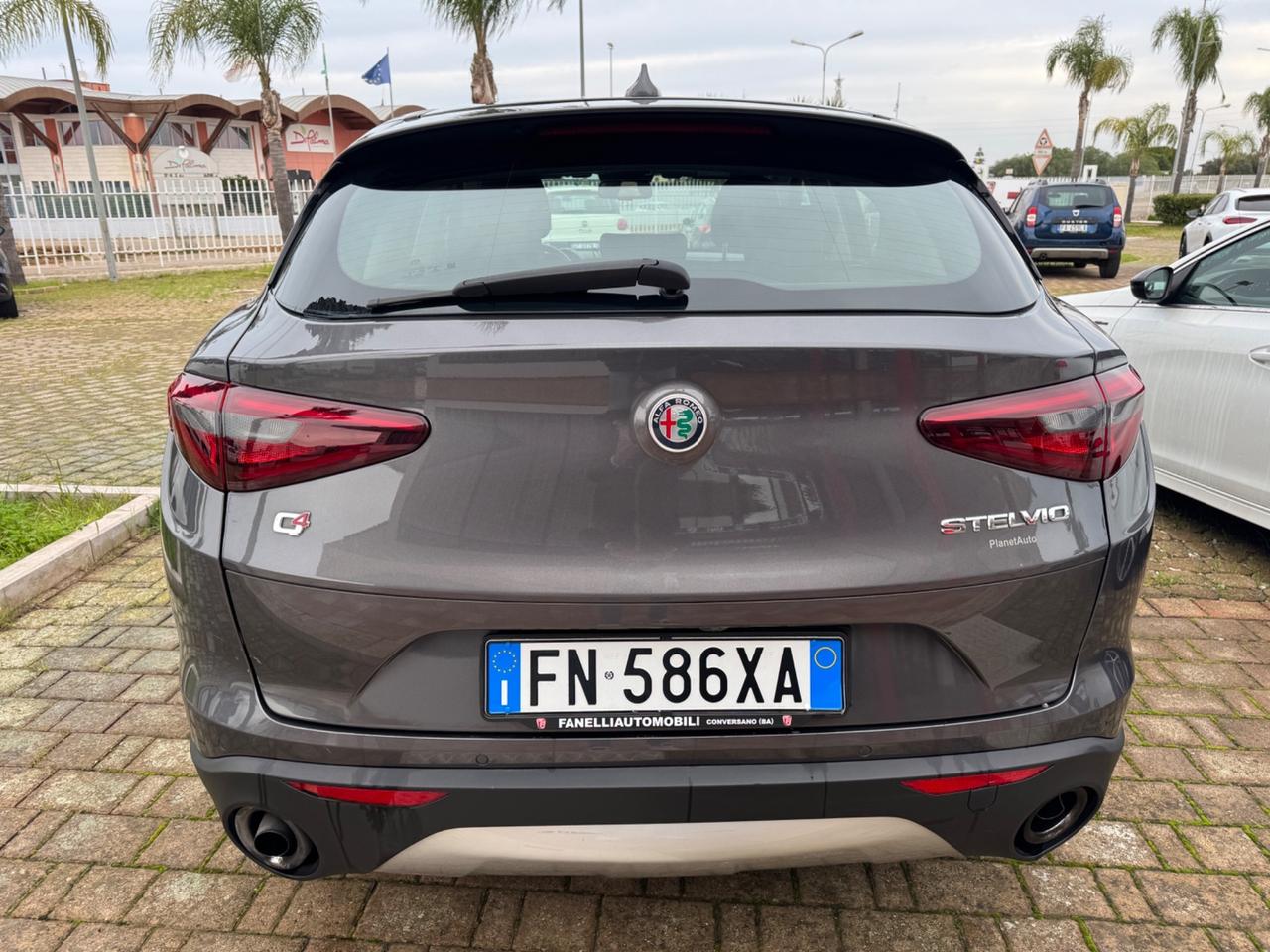 Alfa Romeo Stelvio 2.0 Turbo 200 CV AT8 Q4 Executive