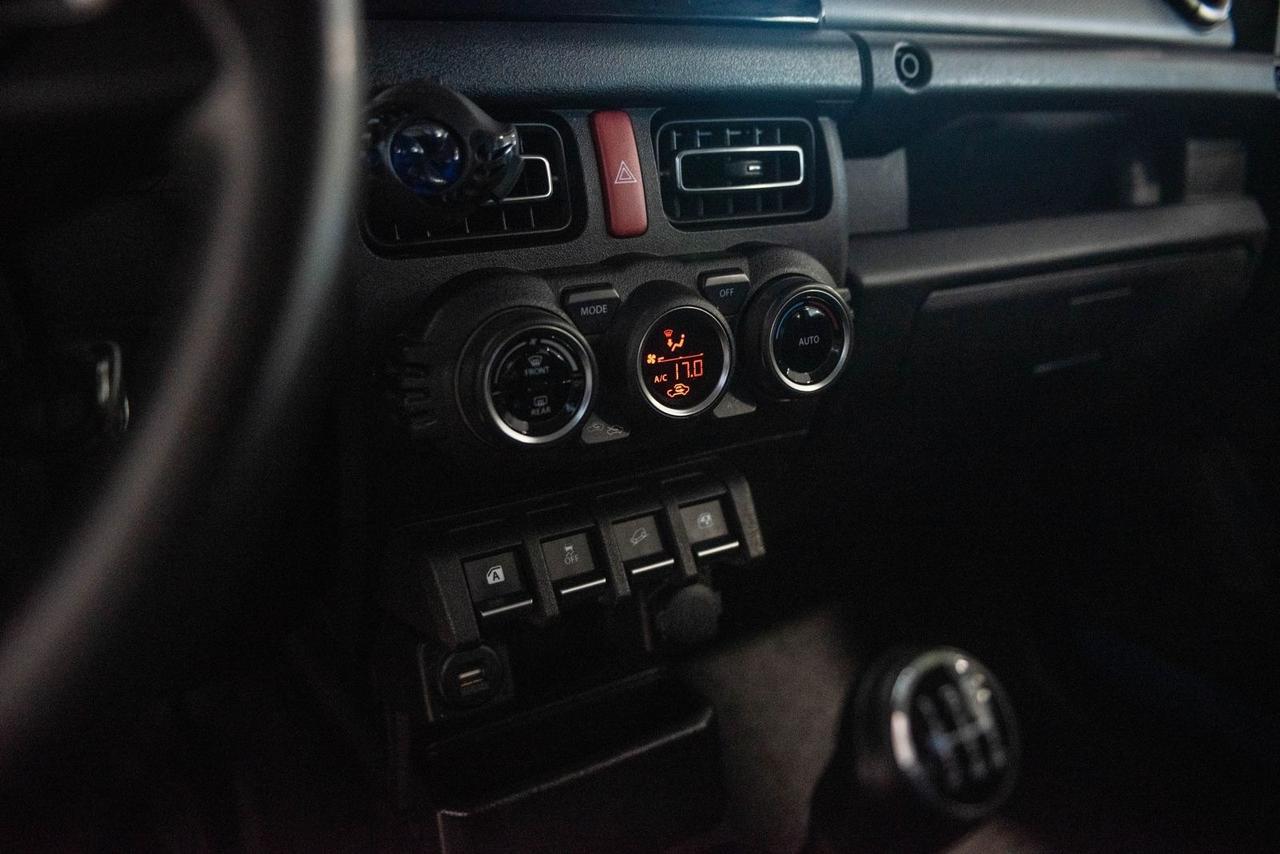 Suzuki Jimny 1.5 4AT Top