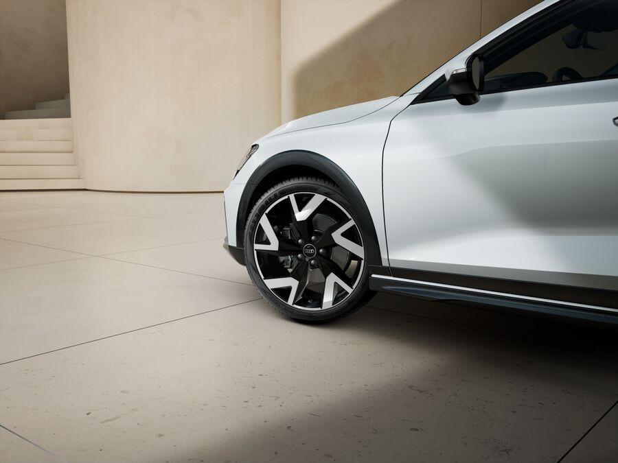 AUDI Audi A3 allstreet Identity Contrast TDI 110 kW S tronic