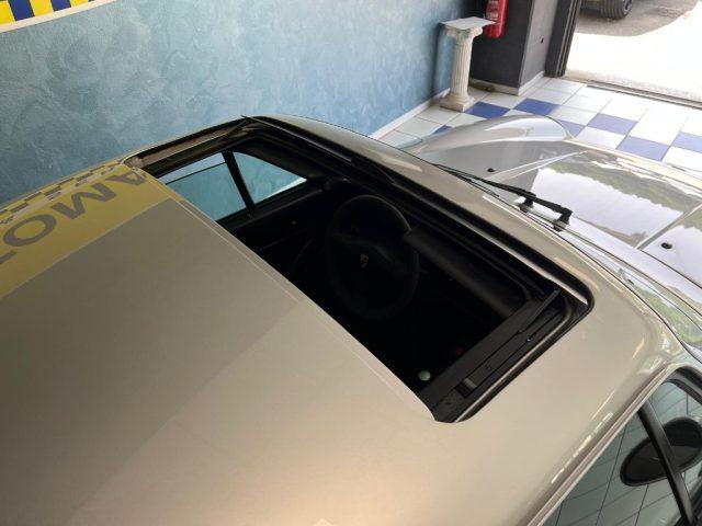 PORSCHE 993 Carrera 4 cat S Coupé