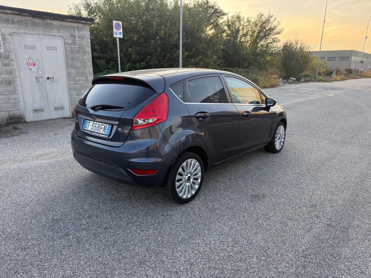 Ford Fiesta 1.4 TDCi 5p. Titanium