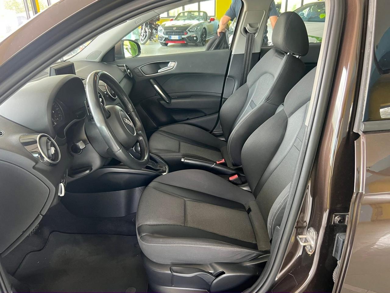 Audi A1 SPB 1.6 TDI S tronic Ambition full