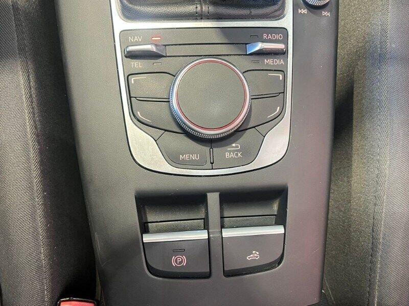 Audi A3 A3 Cabrio 1.6 TDI clean diesel Ambition