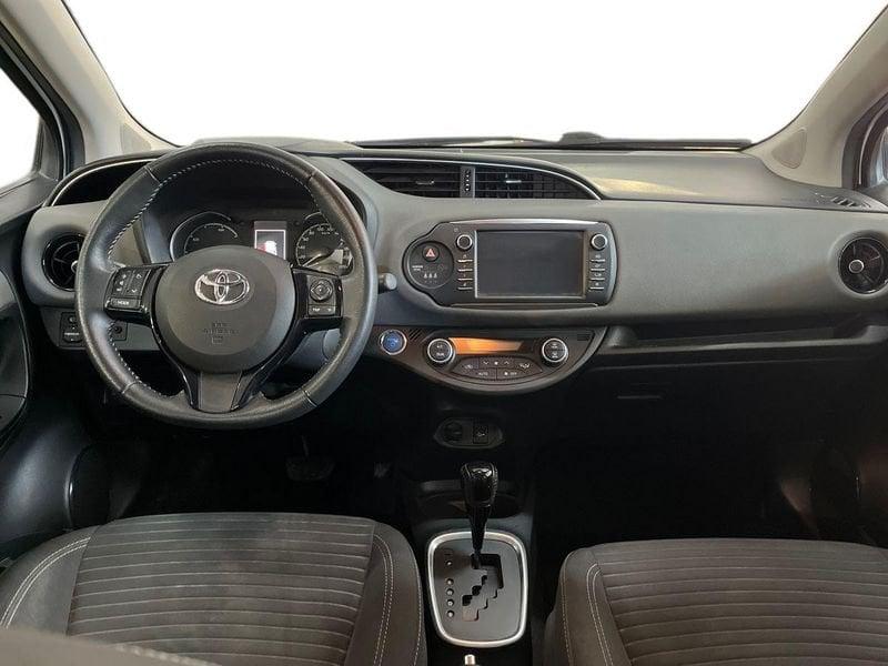 Toyota Yaris III 2017 5p 1.5h Active