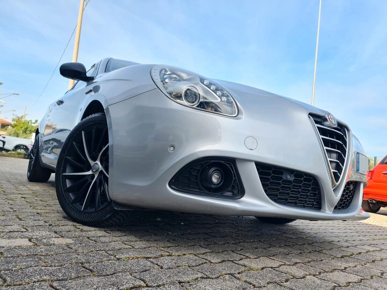 Alfa Romeo Giulietta 1.6 JTDm-2 105 CV Distinctive