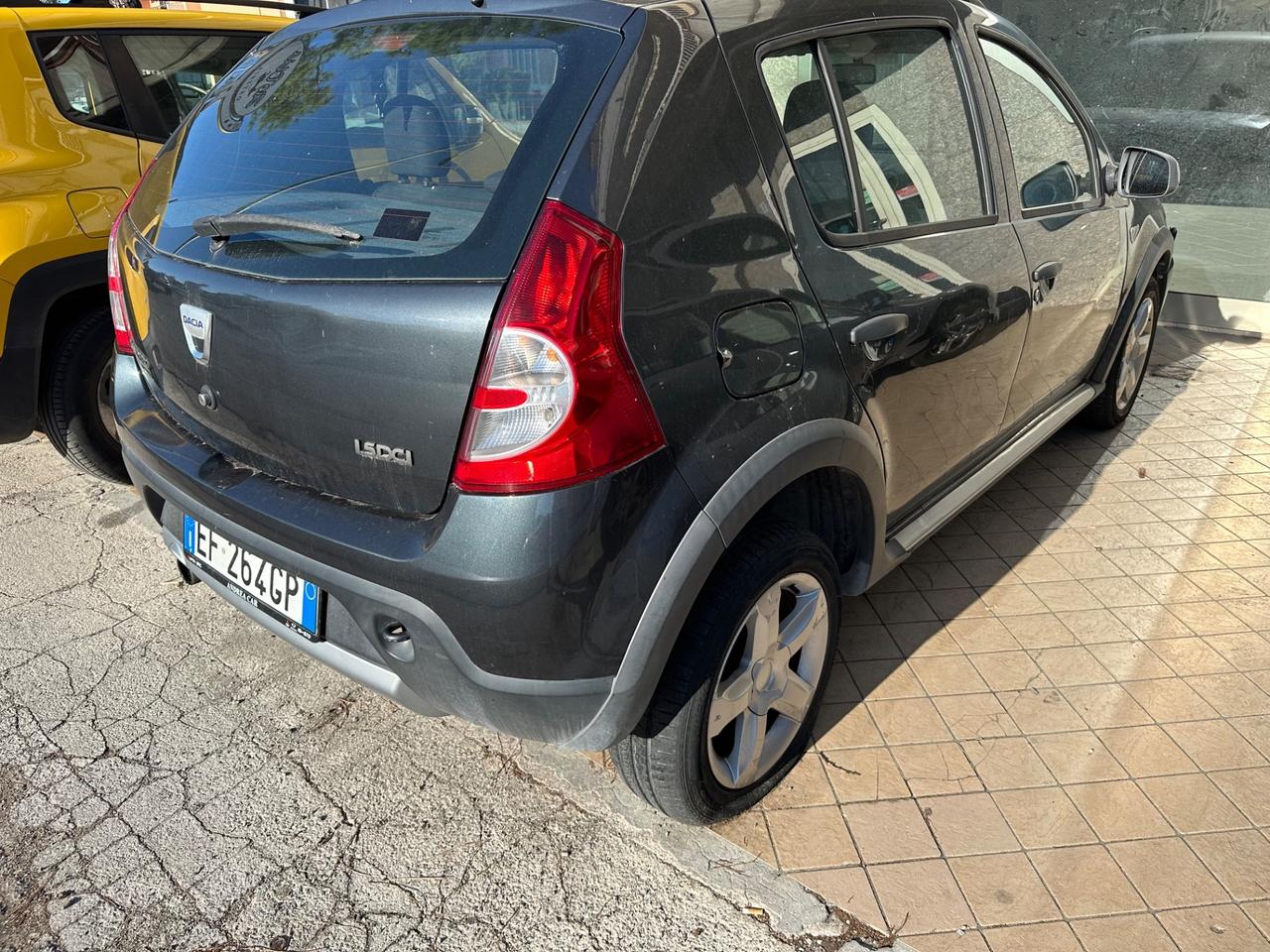 Dacia Sandero 1.5 dCi 70CV 2010 sinistrata