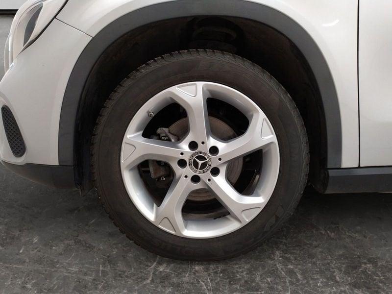 Mercedes-Benz GLA 200 d Premium 4matic auto