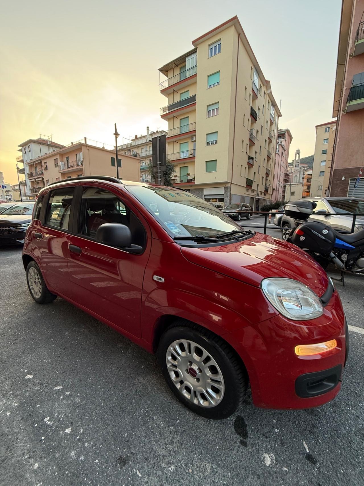 Fiat Panda 1.0 FireFly S&S Hybrid Pandina