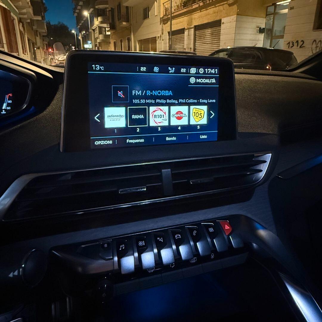 Peugeot 3008 GT **FULL OPTIONAL**