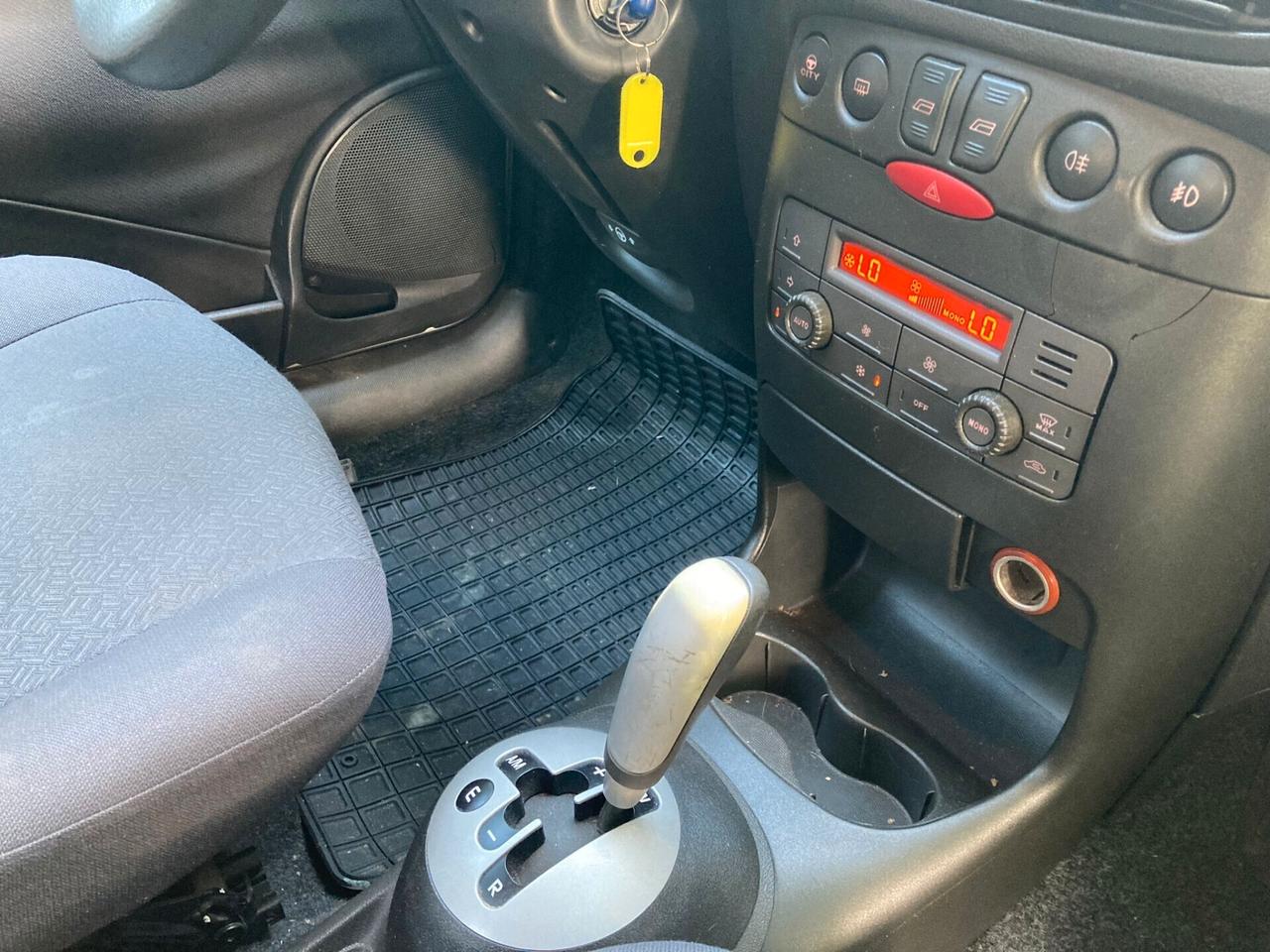 FIAT PUNTO 1.3 MJT 70CV 5PORTE CAMBIO AUTOMATICO