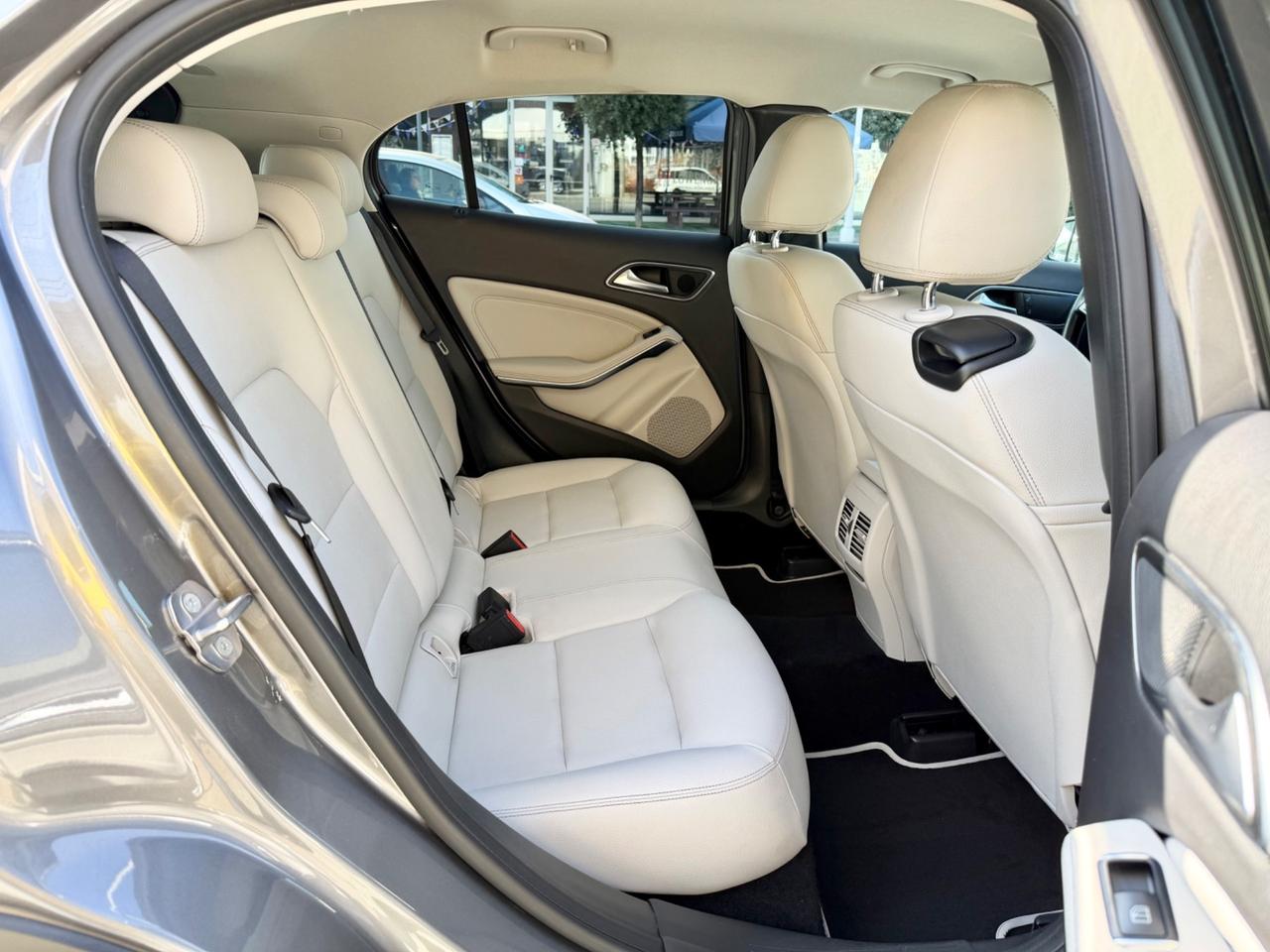 Mercedes GLA 200 d Sport - PREZZO PROMO