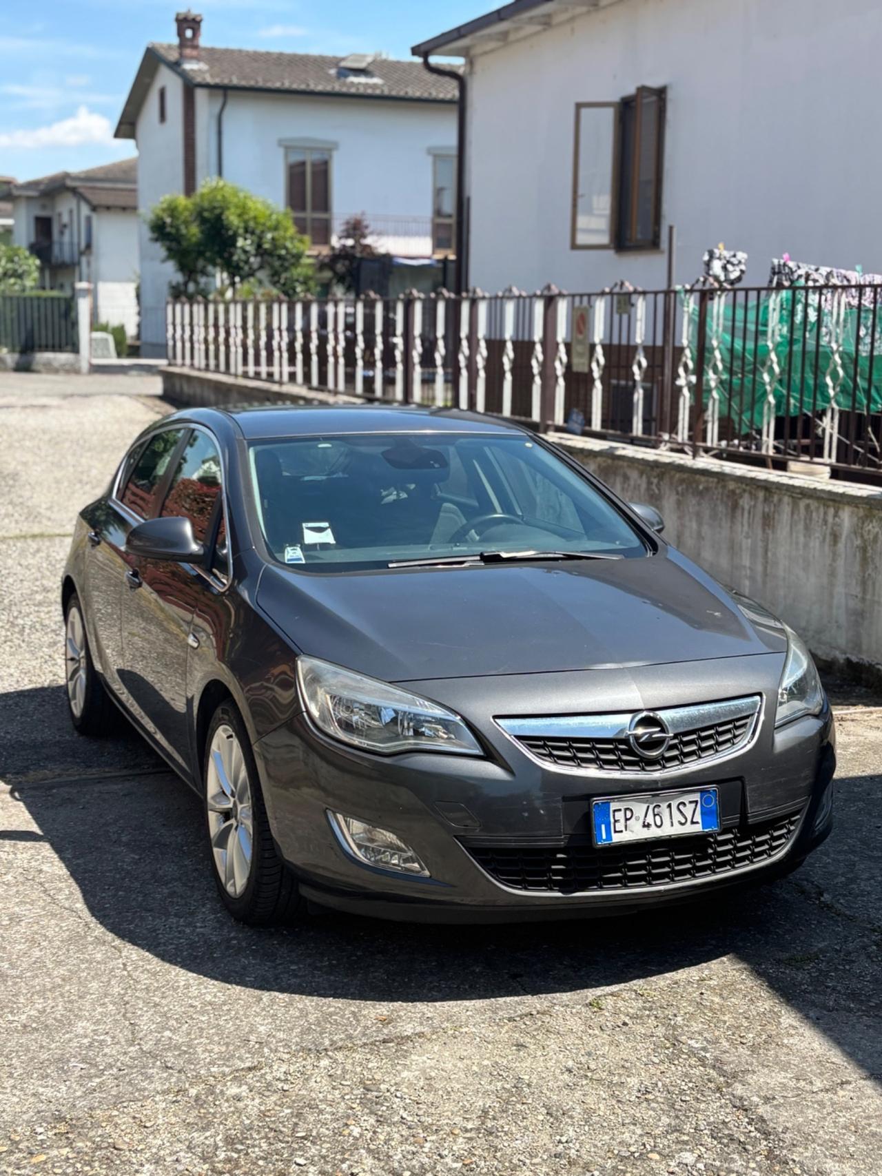 Opel Astra 1.7 CDTI 110CV 5 porte Cosmo