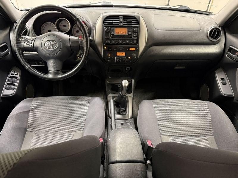 Toyota RAV4 RAV4 2.0 Tdi D-4D cat 5 porte Sol