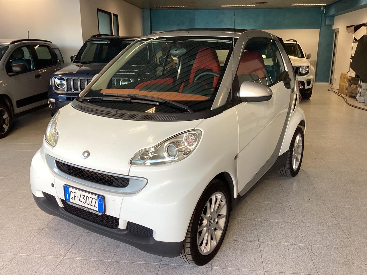 Smart ForTwo 1000 52 kW MHD cabrio passion
